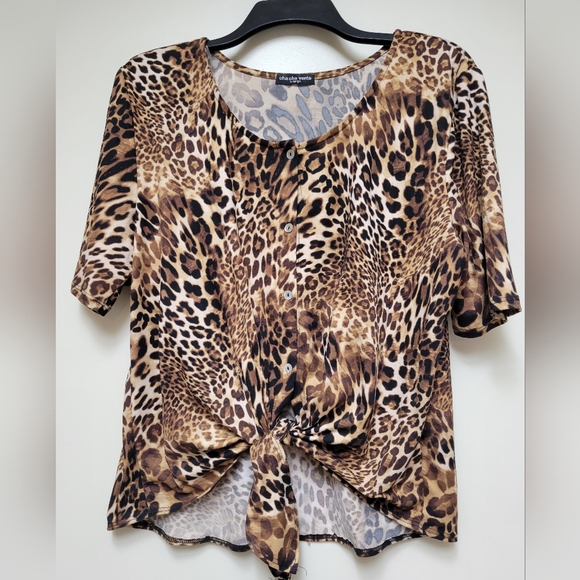 Cha Cha Vente Animal Print Top - Picture 1 of 4